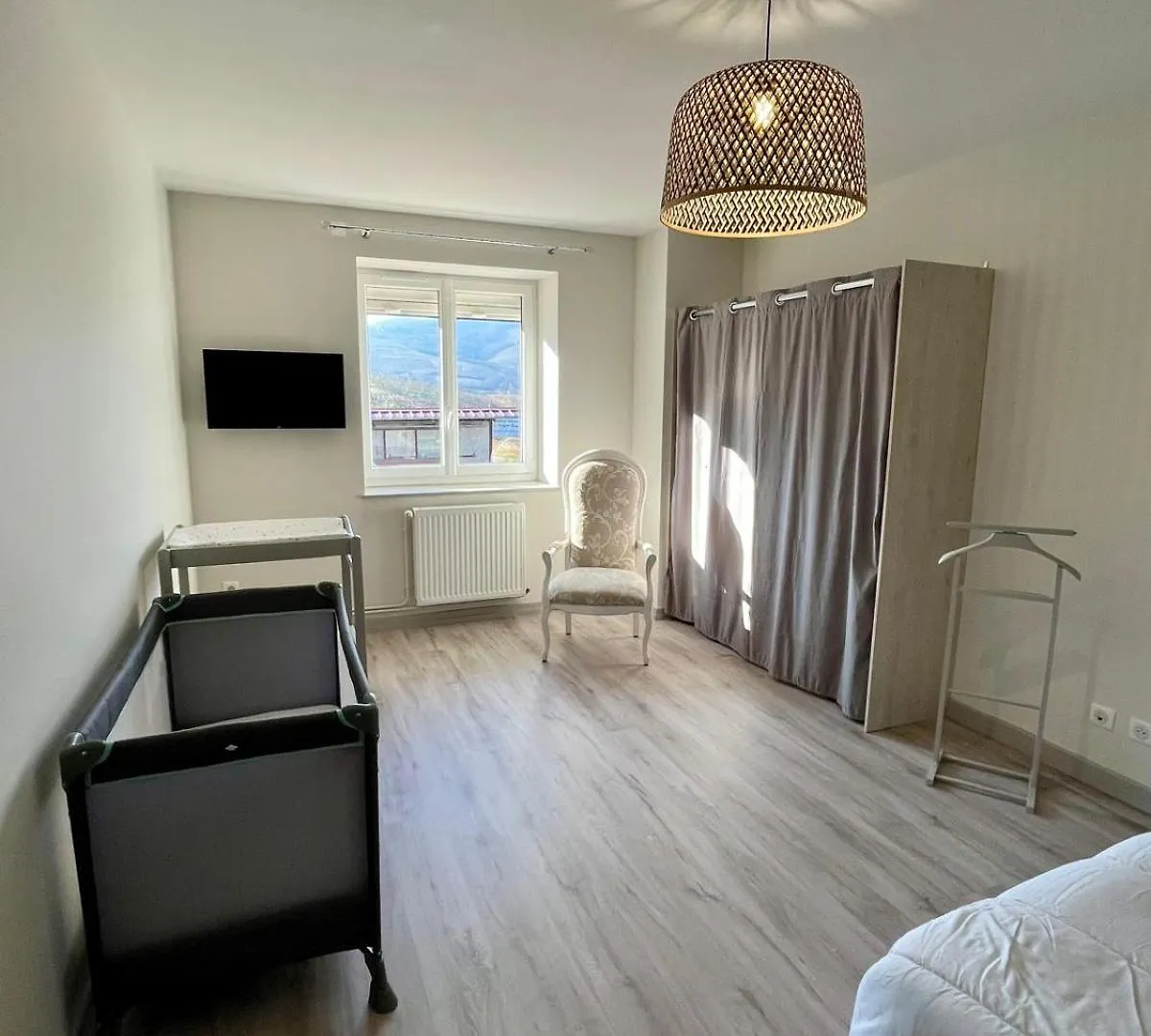 Gite Les Hirondelles Saint-Lager Holiday home
